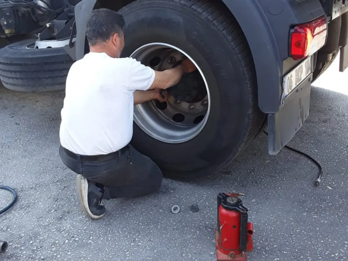 Altınyayla Oto Lastikçi